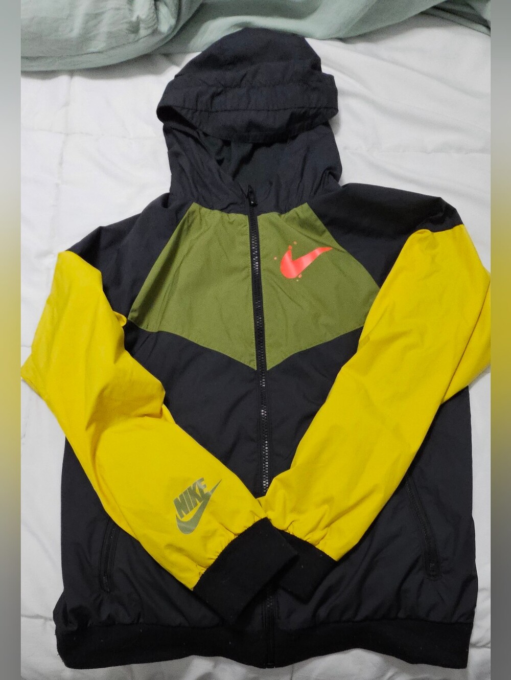 Nike Colorblock Hooded Windbreaker Jacket - Yellow/Olive/Black Boys Large